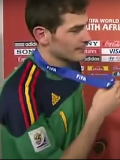 Iker Casillas y Sara Carbonero, quien le dejó un mensaje del Día del Padre al exportero español pese a su separación
