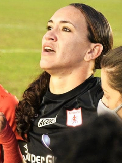 Luz Katherine Tapia, arquera del América de Cali, amenazada por gol que recibió en Copa Libertadores Femenina.