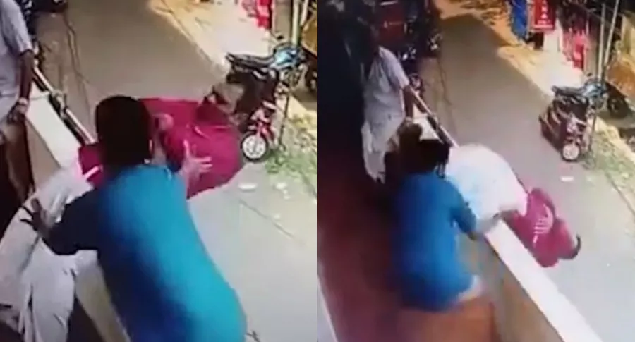 Captura de pantalla de hombre que se desmayó en India y lo salvaron de caer al vacío