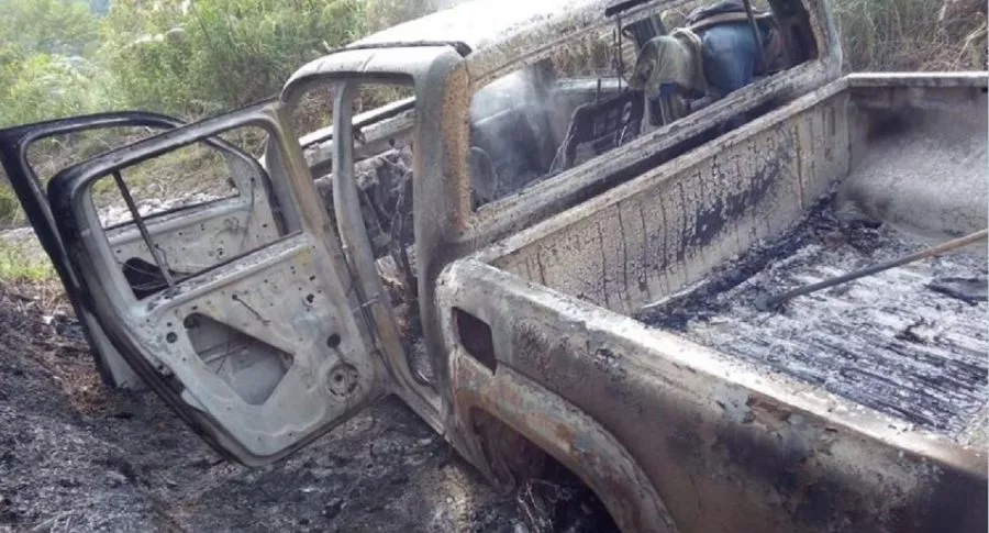 Camioneta del empresario Jimmy Mejía incinerada luego de que fuera secuestrado en el Valle del Cauca