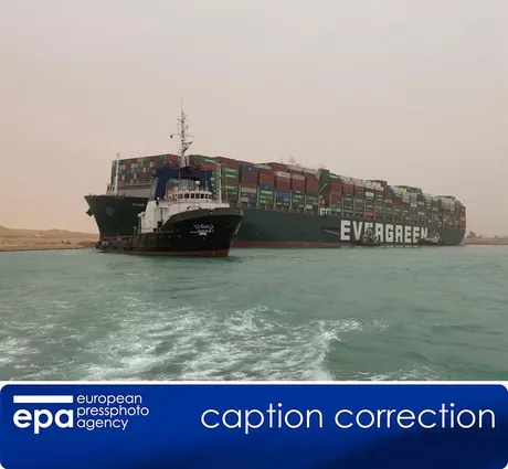 Los precios del petróleo subieron casi 6 % este miércoles impulsados por temores sobre el abastecimiento en medio del bloqueo del canal de Suez / EFE.
