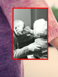 Video viral de abuelos que se reencuentran en su casa.