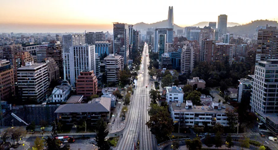 Calles vacías en Santiago de Chile.