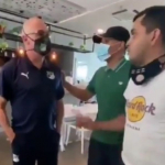 [Video] Hinchas apretaron al técnico del Cali y casi se van a los puños en hotel