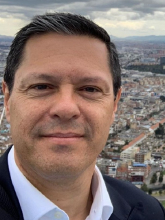 Juan Roberto Vargas, director de Noticias Caracol, que tiene COVID-19