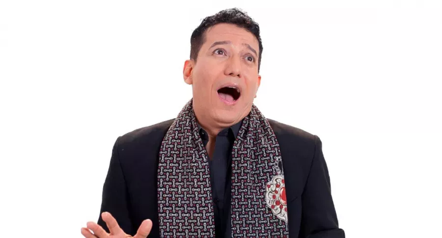 Gustavo Villanueva en 'Sábados felices', a propósito de anécdota que contó en el programa sobre chiste por el que compañera le dio cachetada.