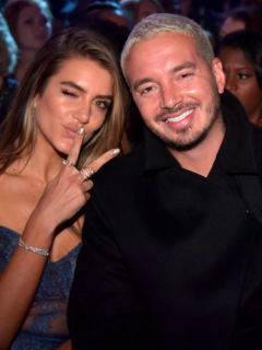 J Balvin, cantante de reguetón colombiano y su pareja Valentina Ferrer aparentemente si estarían esperando un hijo