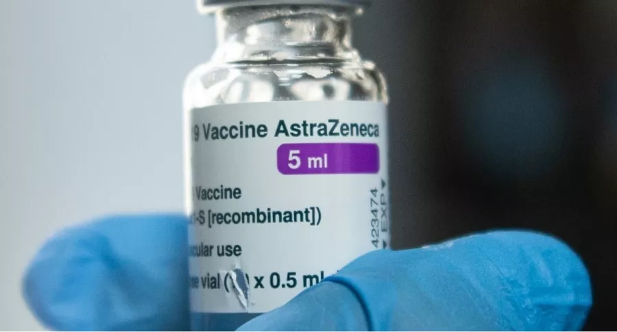 La vacuna de AstraZeneca sigue generando dudas en algunos expertos. Esta vez fue en Canadá.
