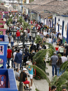 En redes sociales denunciaron que Salnto, Quindío, lució invadida de turistas este Viernes Santo.