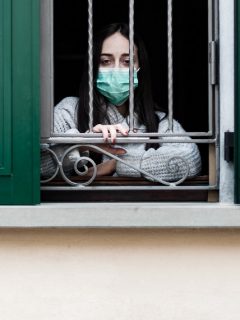 Médicos internistas piden volver a cuarentena en ciudades con altos contagios
