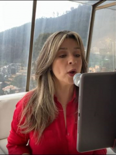 Vicky Dávila, directora de Semana, contra quien la Corte falló en su contra por caso de expolicía al que debe indemnizar