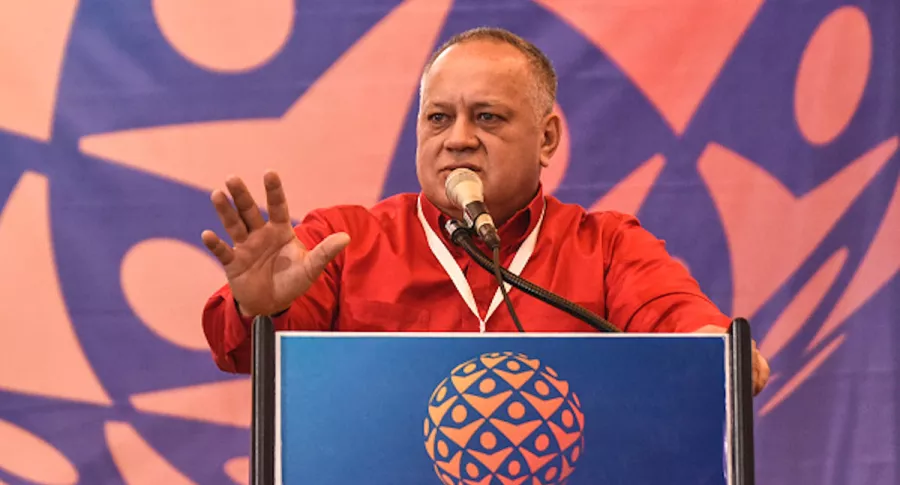 Diosdado Cabello amenaza a periodistas.