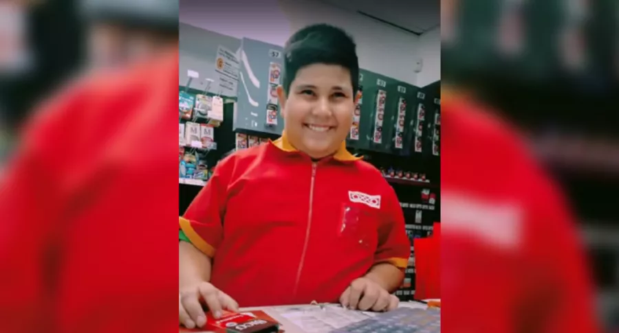 ¿Quién es el famoso niño del Oxxo que ahora trabaja con Burger King?