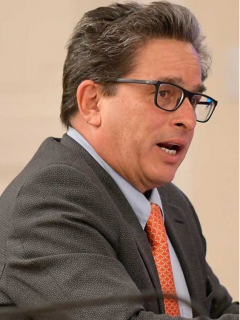 Reforma Tributaria: ministro Carrasquilla busca empleo en la CAF.