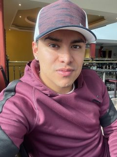 Foto de Yeison Jiménez, quien criticó toque de queda