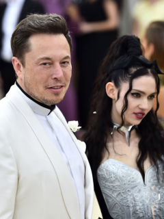 Foto de Elon Musk y Grimes ilustra nota sobre tatuaje de la cantante