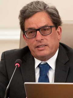 Reforma tributaria Colombia: opinión de analista sobre ausencia de Alberto Carrasquilla. Ministro de Hacienda en el programa de Iván Duque, 2020.