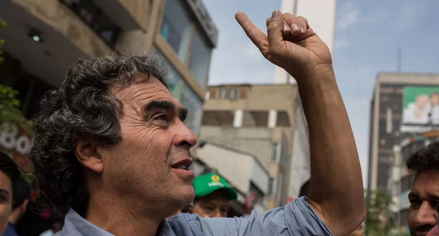Sergio Fajardo, candidato presidencial que criticó reforma tributaria e hizo propuestas