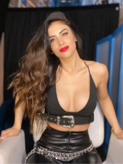 Jessica Cediel, quien publicó un video baila sensualmente reguetón junto a su mamá