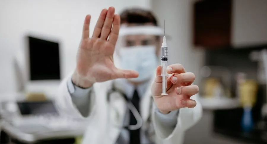 La farmacéutica Pfizer cerró la puerta a la posibilidad de venderle sus vacunas a privados en Colombia.