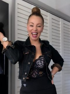 Foto de María Auxilio Vélez, a propósito de que casi pierde pierna por mordedura