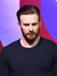 Chris Evans, Sebastian Stan y Anthony Mackie, protagonistas de las tramas del Capitán América.