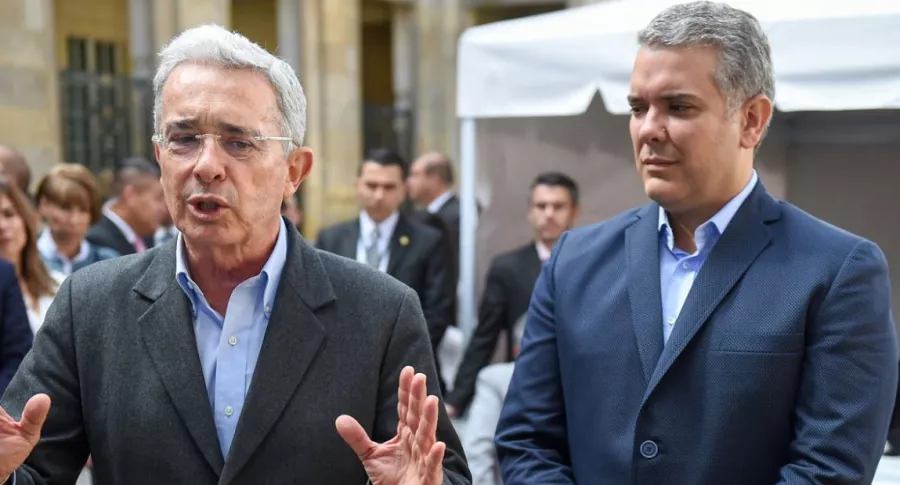 Álvaro Uribe Vélez junto a Iván Duque, que buscan propuestas para salvar la reforma tributaria