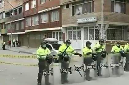 Imagen del sitio en donde un hombre fue asesinado en un hecho de intolerancia, en Engativá (Bogotá)