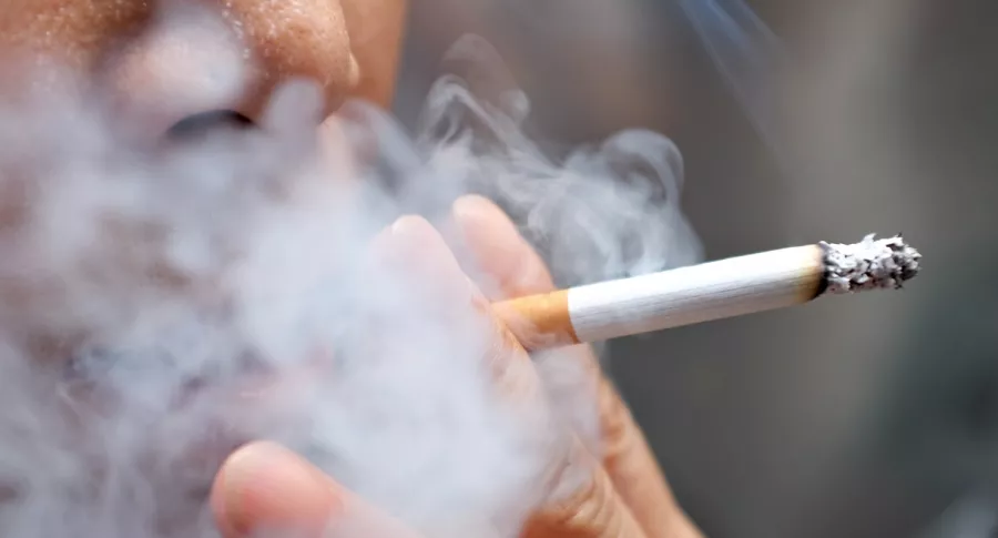 Fumadores pasivos tendrían serio riesgo de padecer cáncer oral, según estudio
