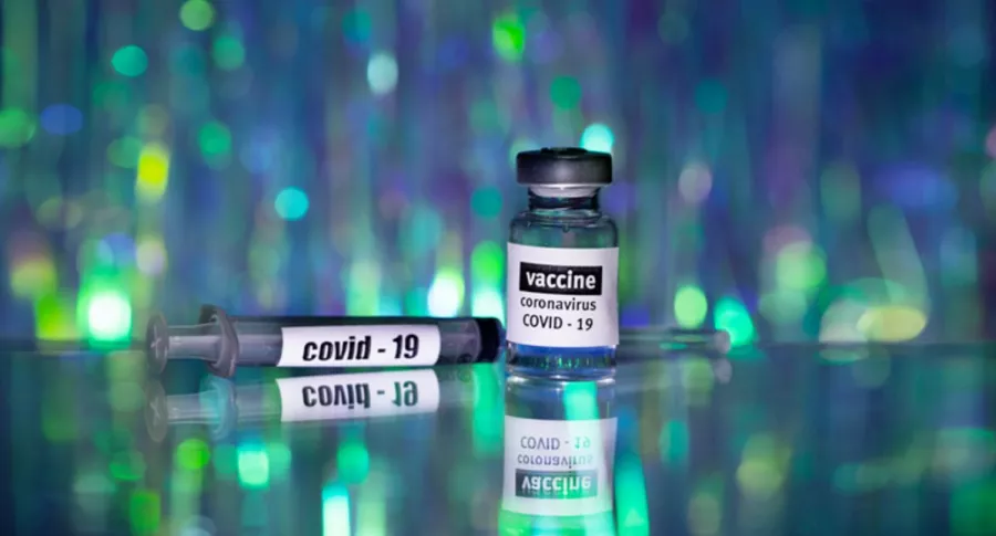 Vacuna contra el coronavirus, ilustra nota de Una dosis de Pfizer o AstraZeneca pueden reducir a la mitad contagio de covid-19 