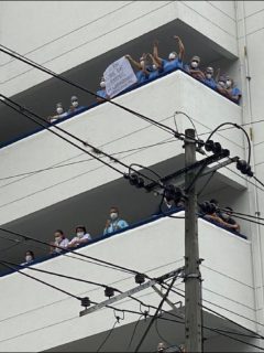 Imagen de personal médico que se sumó a la protesta en Medellín, durante paro nacional