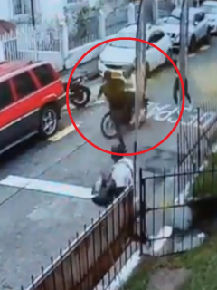 Captura de video del denominado Jackie Chan colombiano que frustró un robo en Pereira