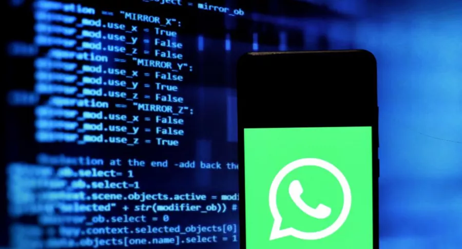 Foto del logo de WhatsApp lustra nota sobre cómo saber si le están espiando la cuenta de la aplicación