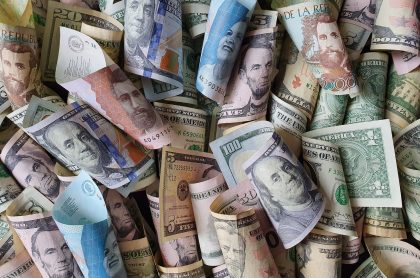 Precio del dólar en Colombia hoy 3 de mayo se subió luego de la renuncia de Alberto Carrasquilla.