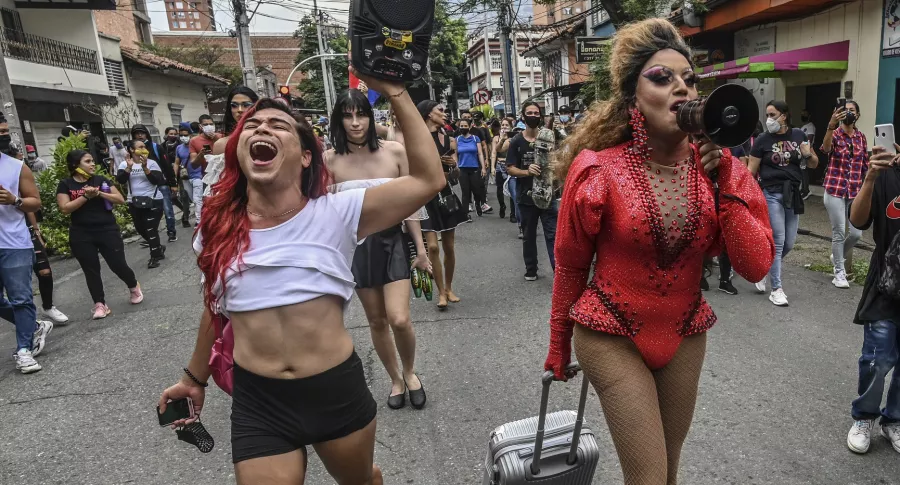Drags salieron a las calles de Medellín para marchar.