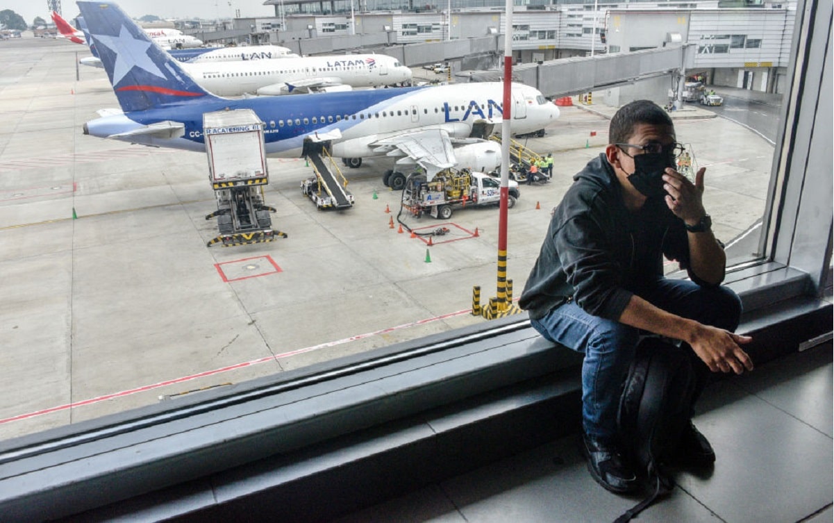 Paro nacional bloqueos obligan a cerrar Aeropuerto de Cali