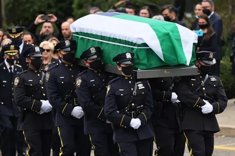 Estados Unidos despide con honores a policía asesinado por conductora ebria