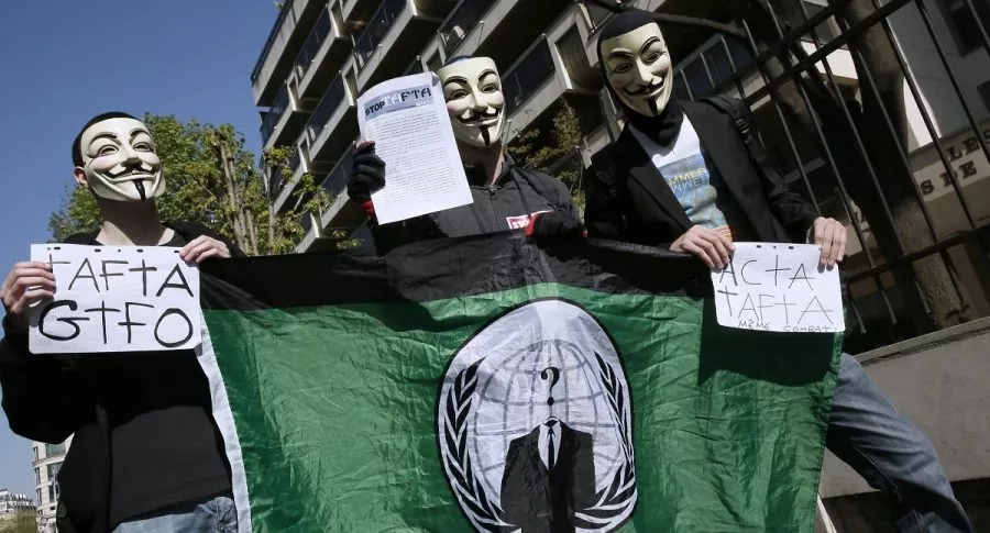 Máscaras de Guy Fawkes son distintivas del grupo de ciberactivismo Anonymous.