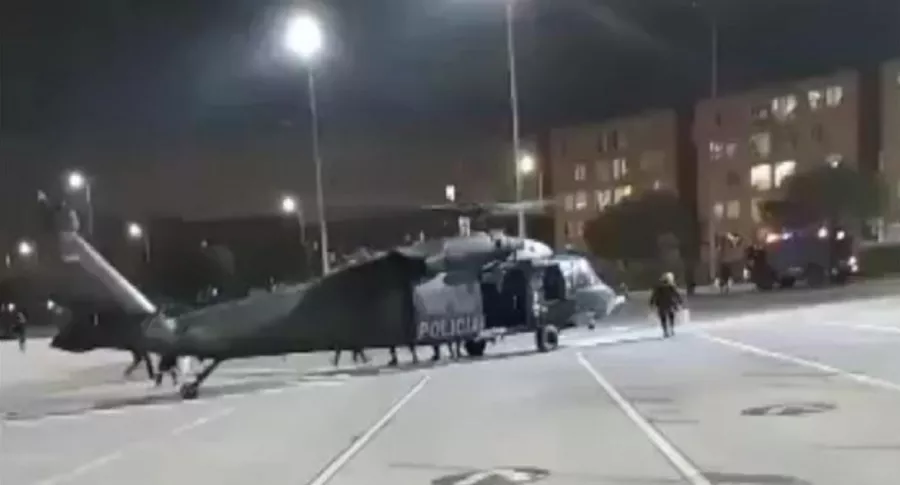Helicóptero de la Policía, que aterrizó anoche en el Colegio Claretiano en Bosa, y la institución dice que no sabía