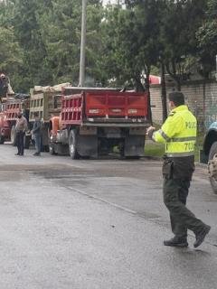 Volqueteros de Bogotá y Cundinamarca mantenías bloqueados algunos de los accesos a la capital.