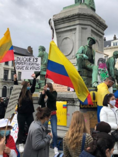 Colombianos se reunieron en Bruselas para protestar frente al Parlamento Europeo contra represión