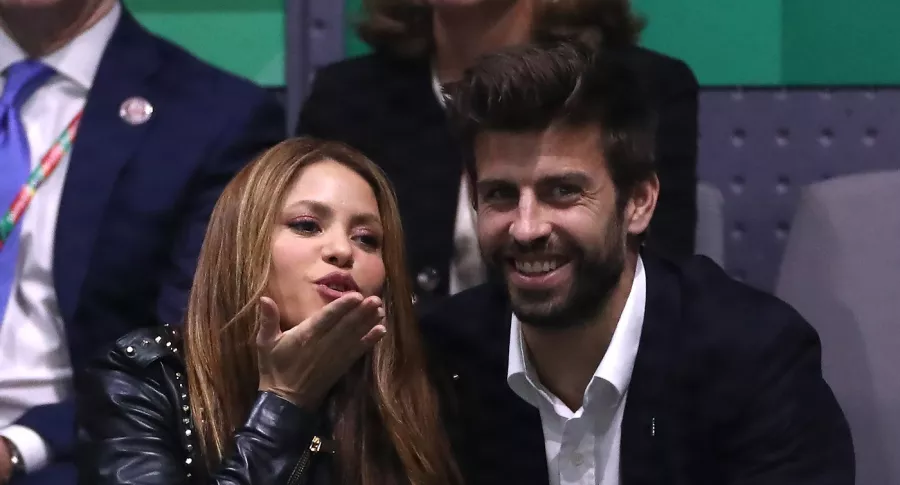 Foto de Shakira y Piqué, a propósito de sus fortunas y cuánto ganan
