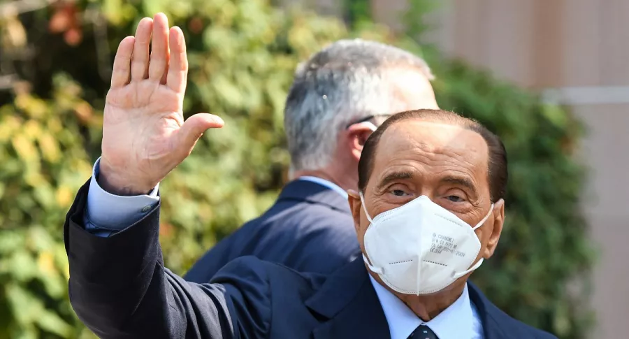 Imagen del ex primer ministro italiano; hospitalizan al ex primer ministro Silvio Berlusconi