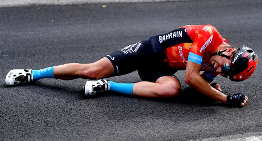 Se retira del Giro Mikel Landa, luego de fuerte caída a 4,5 km de meta