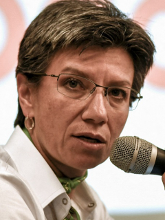 Claudia López ilustra nota sobre respuesta que le dio la Defensoría del Pueblo sobre desaparecidos