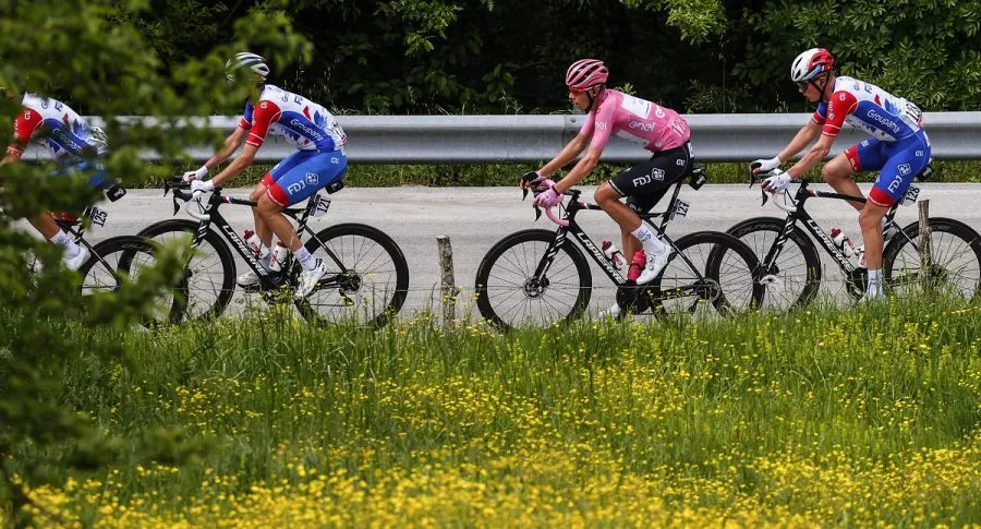 Lote durante la etapa 8 del Giro de Italia 2021. Clasificación general.