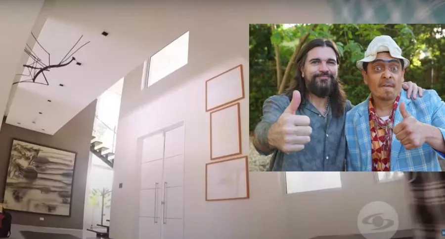 Captura de pantalla de video de Juanes le muestra su cada de Miami a Suso; mucho arte por todo lado
