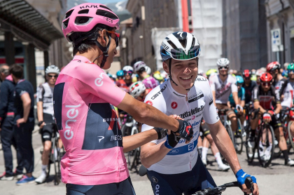 El detalle que tuvo Remco Evenepoel con Egan Bernal durante la etapa 10 del Giro de Italia 2021 que pocos vieron. 