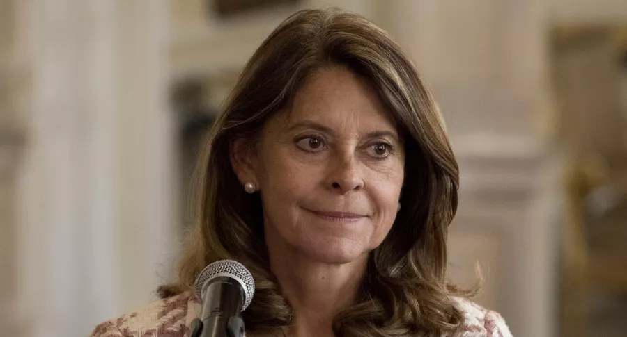 Marta Lucía Ramírez, vicepresidenta que renunciaría a ser candidata a la presidencia y podría ser la nueva canciller
