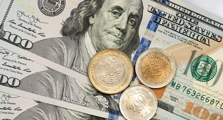 Se dispara precio del dólar en Colombia, por calificación de S&P